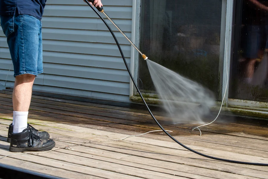 Excellent Deck Cleaning Salem, OR